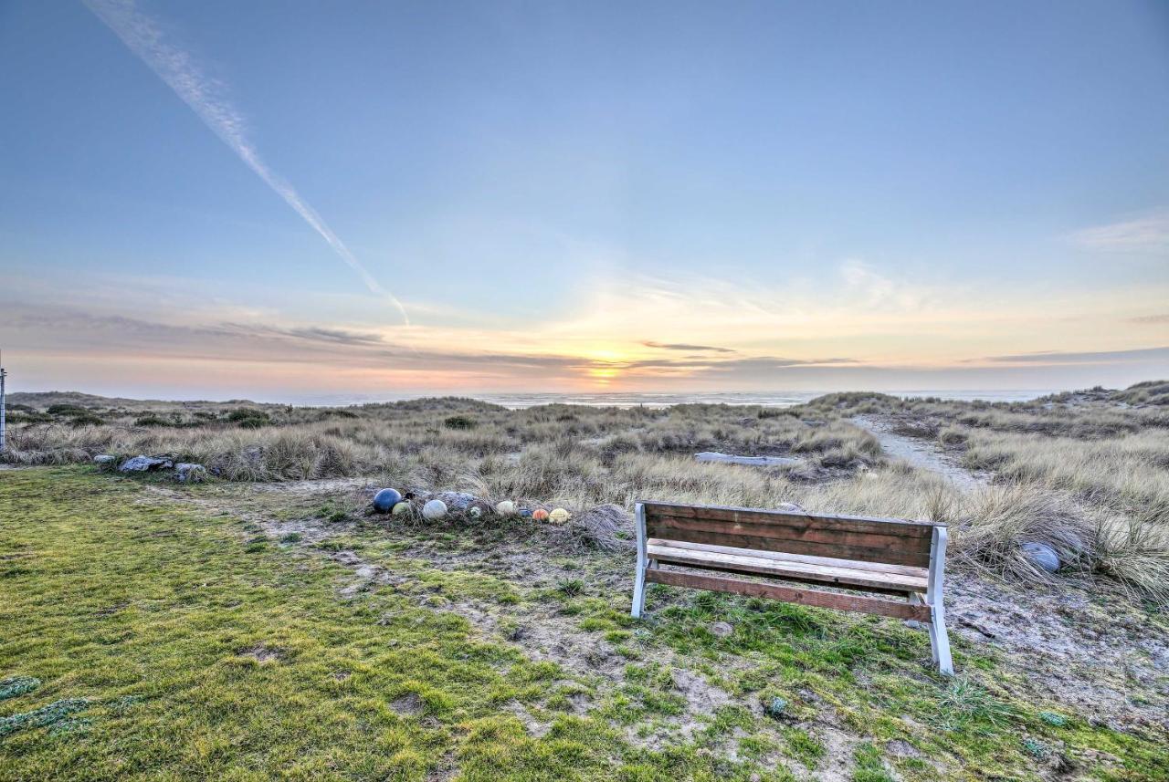 Sanderling Sea Cottages, Unit A Pet Friendly! Уолдпорт Екстериор снимка